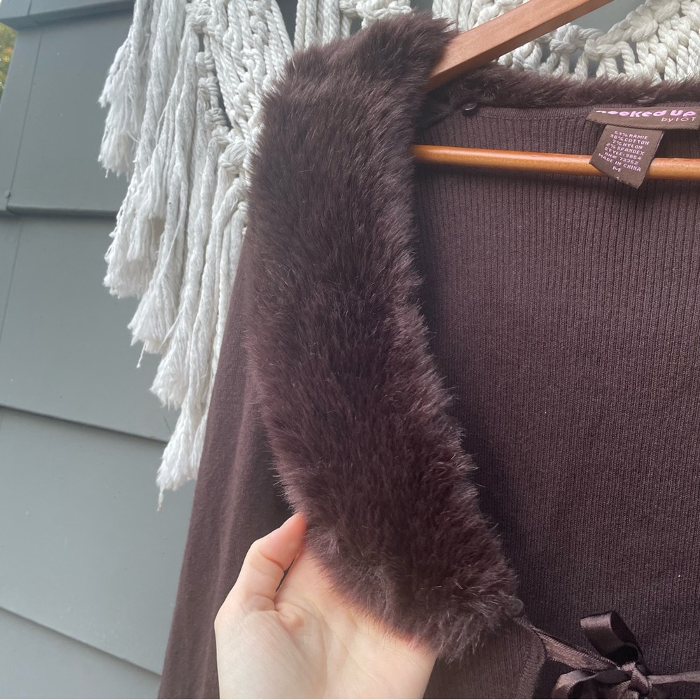 Sold 9/10/24 live Y2K Furry Removable Collar Cardigan Sweater Natural Brown - Picture 4 of 4